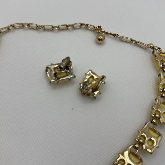 Vintage Coro Midcentury Lucite & Aurora Borealis Yellow Necklace & Earrings Set - Picture 7 of 8